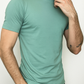 T-shirt gola média